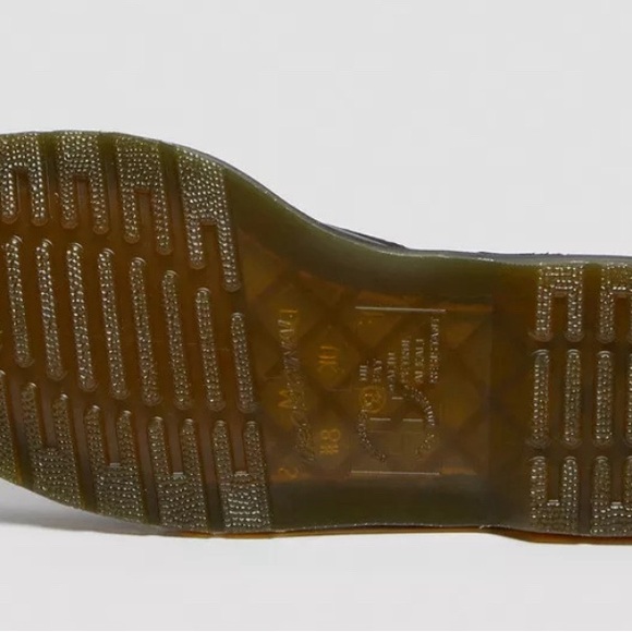 💥NWOT💥 Vegan 1460 8-eye Lace Up Doc Martens Boots - Picture 5 of 16